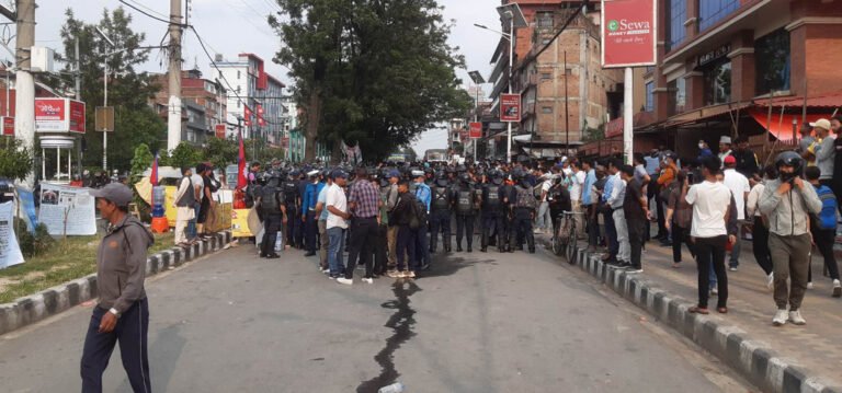 माइतीघमा एक व्यक्तिद्वारा आत्मदाह प्रयास