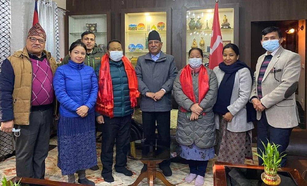 महासचिव दाबी गरेका नेता पुन बिहानै पुगे खुमलटार