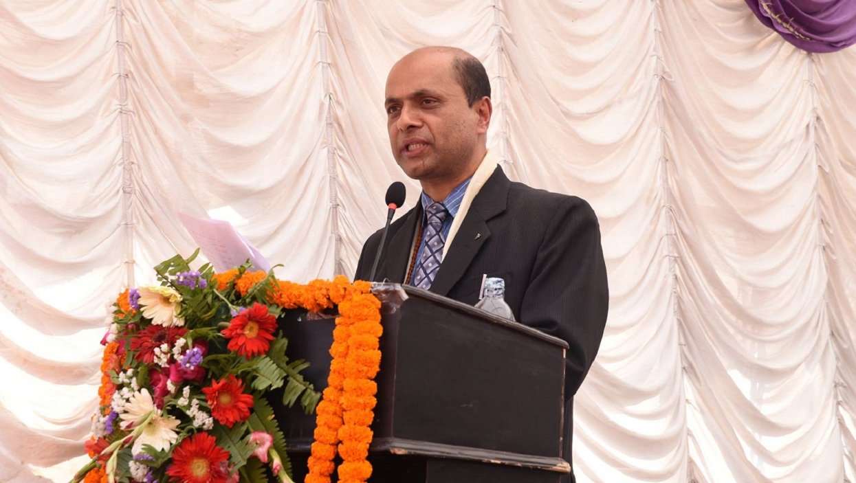 स्वरोजगार कोषको प्रमुखमा विश्वमोहन अधिकारी