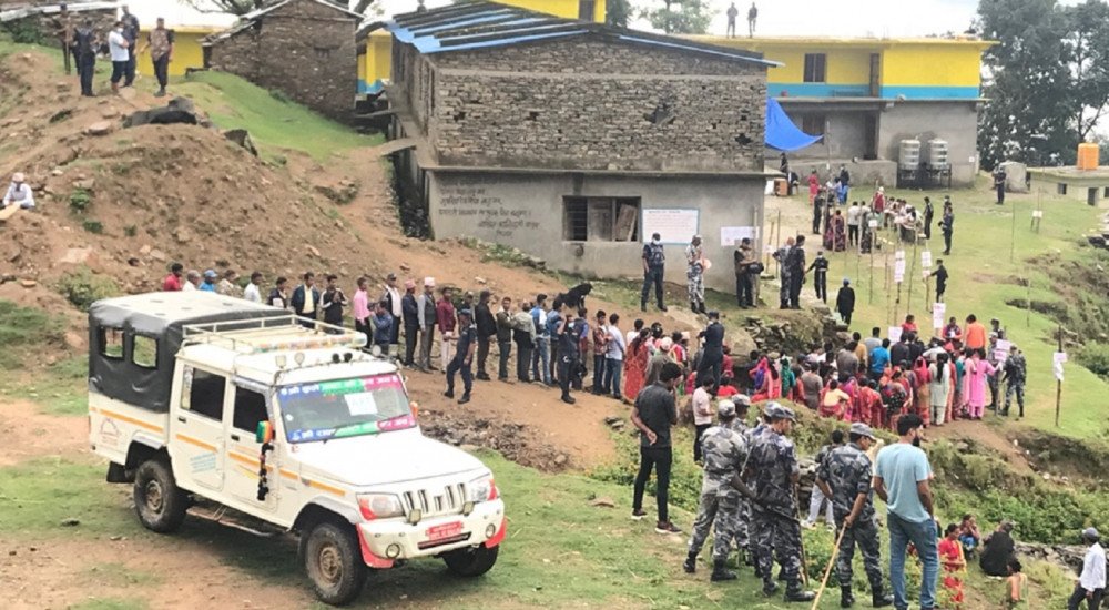 बुढीगंगामा झडपपछि रोकिएको मतदान फेरि सुरु