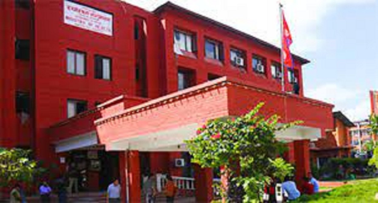 खोप केन्द्रमा भीडभाड नगरौँ : स्वास्थ्य मन्त्रालय