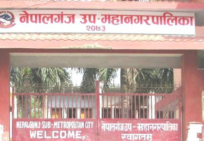 गर्मीमा विद्यालय बन्द नगरेपछि प्रहरी परिचालन