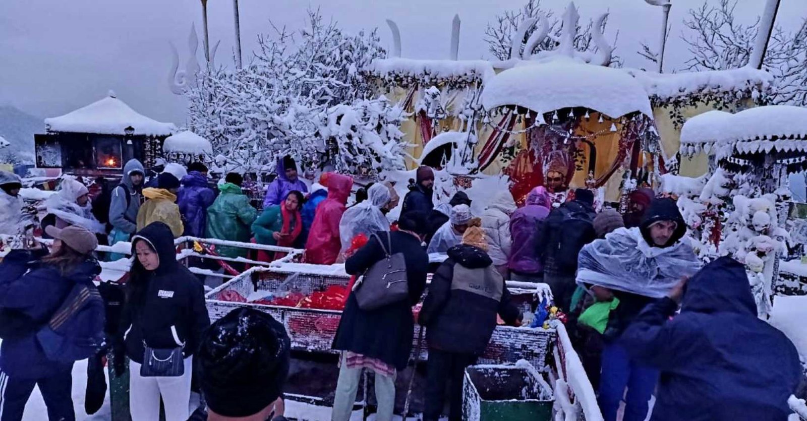 पाथीभरा मन्दिरमा पाँचौं पटक हिमपात