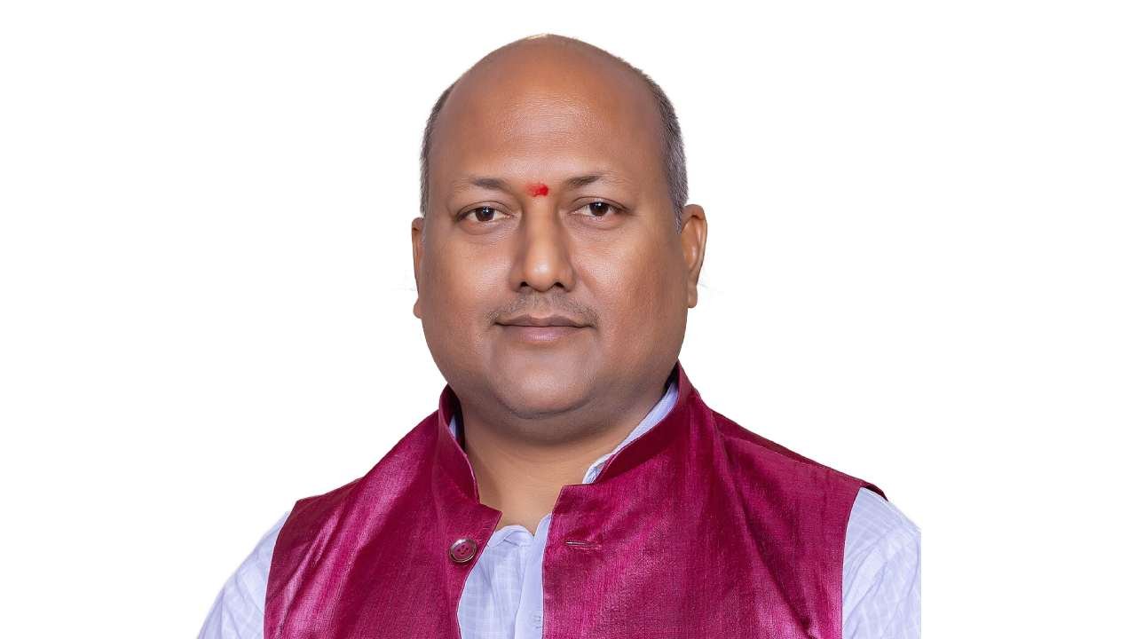 बिचौलियाले बनाएको बजेट भन्दै मधेसमा सत्तापक्षकै विद्रोह, प्रदेश सभा बैठक अनिश्चितकालका लागि स्थगित