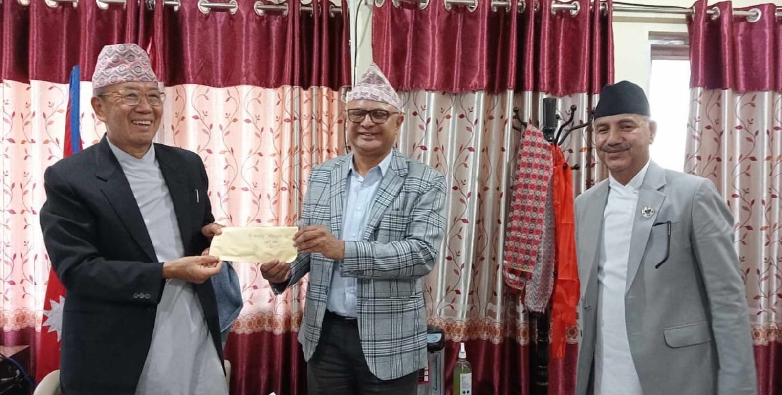 उद्धव थापालाई कोशीका मुख्यमन्त्रीमा नियुक्त नगर्न एमालेको प्रदेश प्रमुखसँग माग
